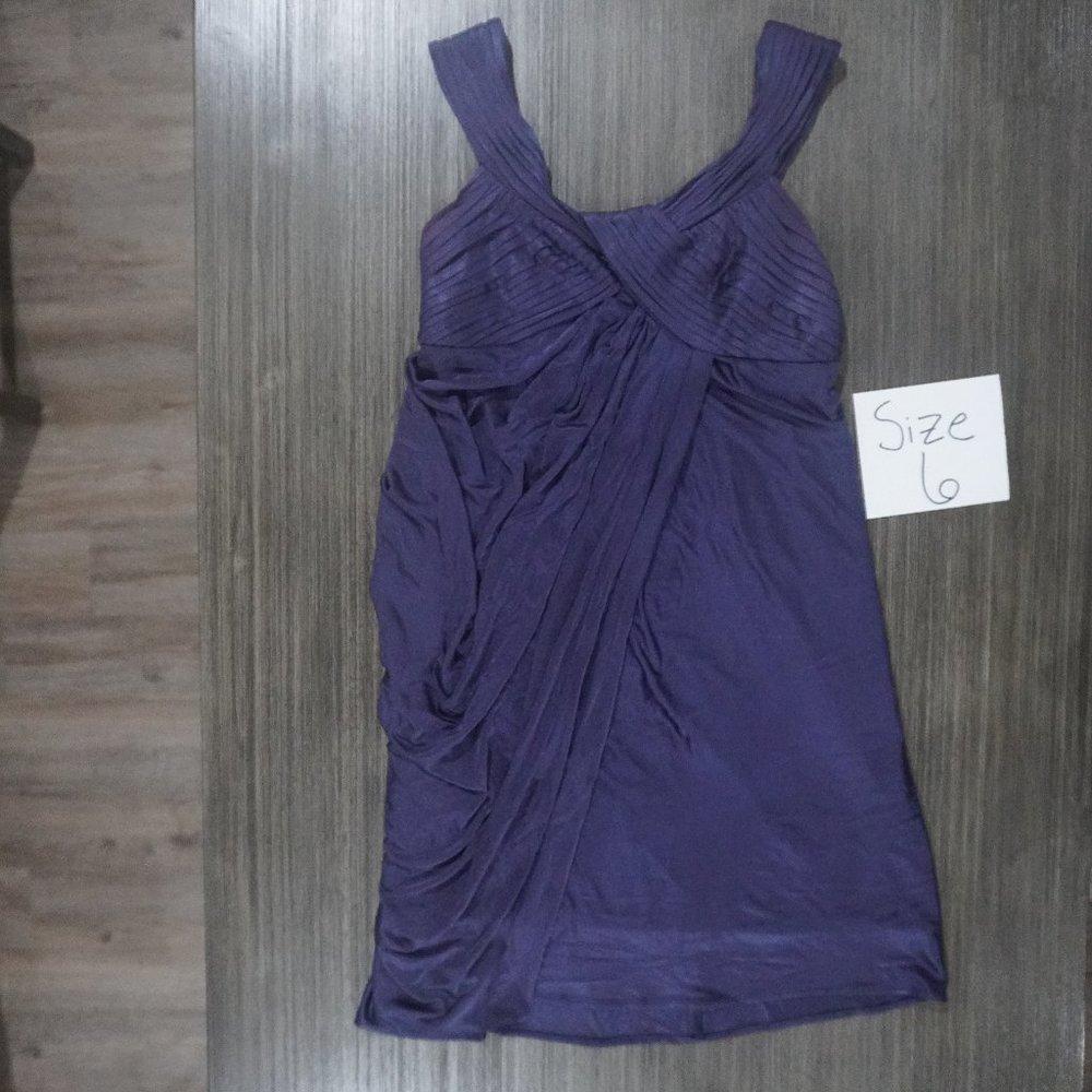 BCBGMaxAzria Size 6 Formal Dress - Mini